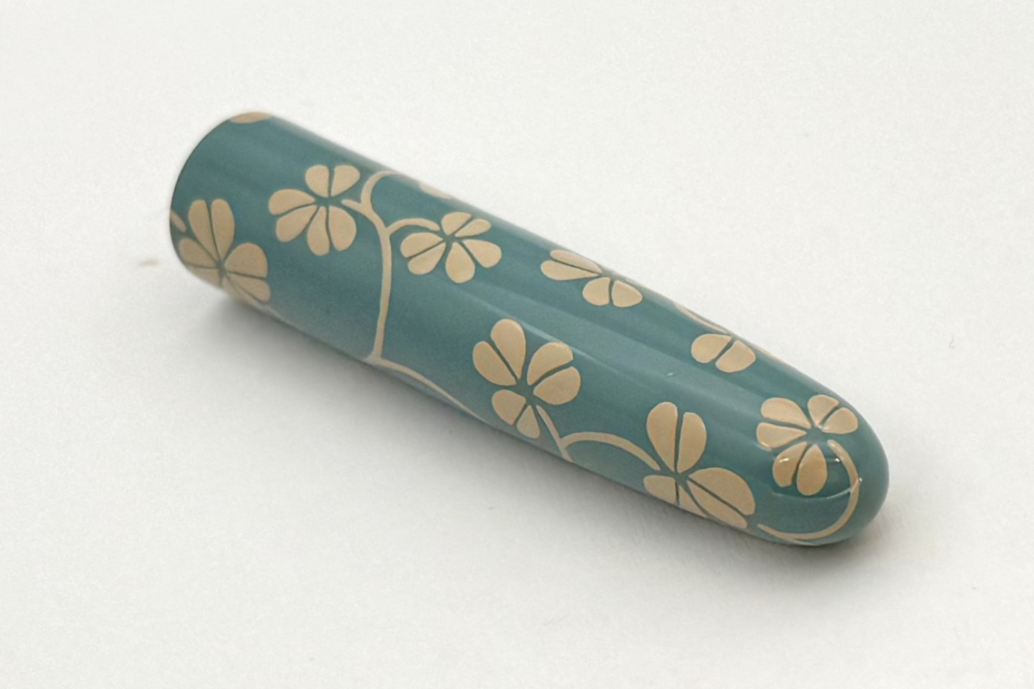 NakayaCigarPortableCloverArabesqueMotifinShiroFP_H